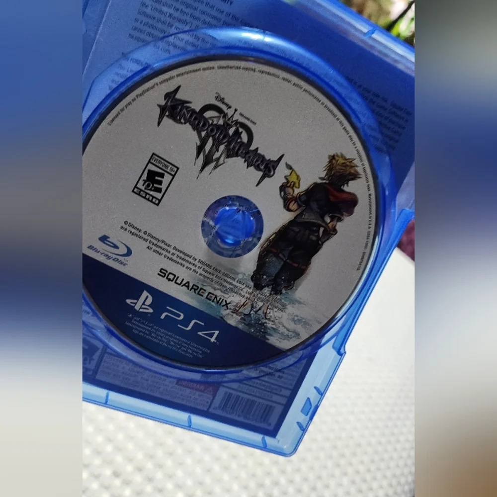 PS4 EUC PLAYSTATION KINGDOM HEARTS III VIDEO GAME